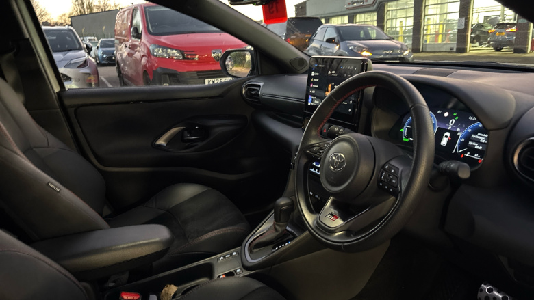 Toyota Yaris 1.5 Hybrid 130 GR Sport 5dr CVT Hybrid Hatchback